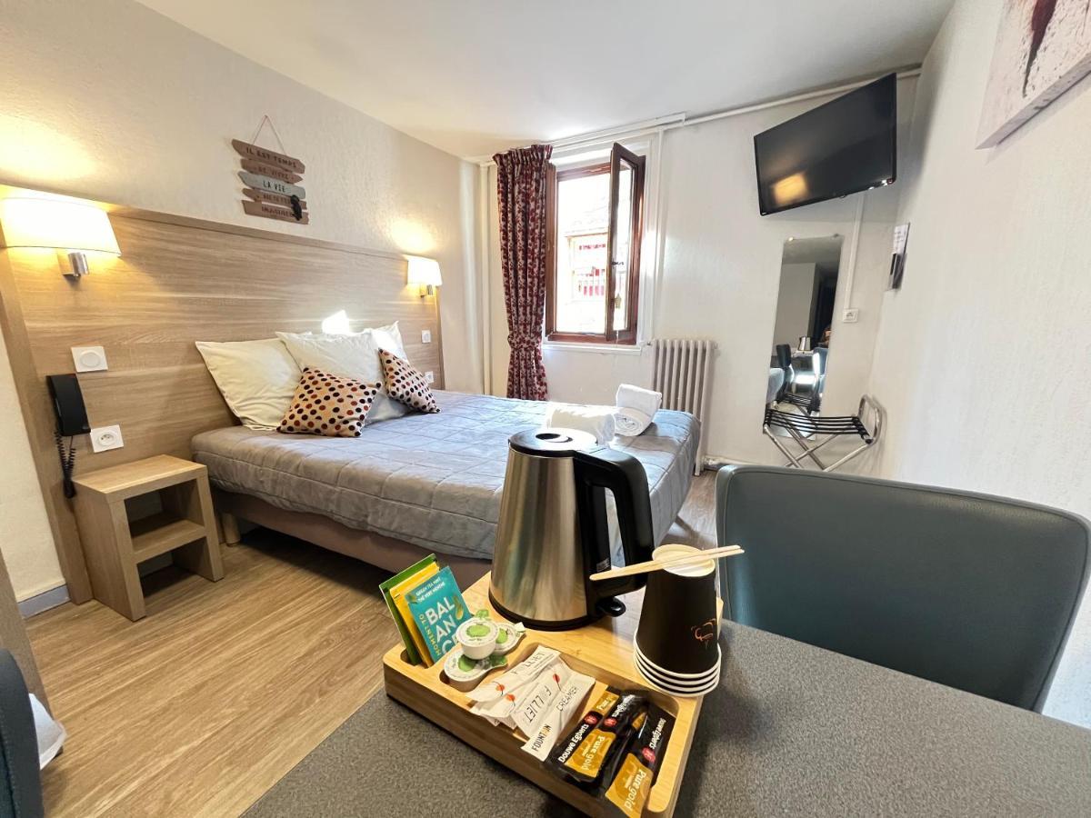 Hotel Du Cheval Blanc Barcelonnette Eksteriør billede