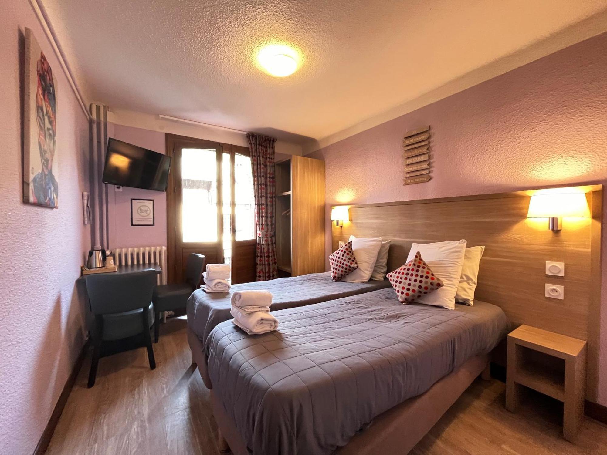 Hotel Du Cheval Blanc Barcelonnette Eksteriør billede
