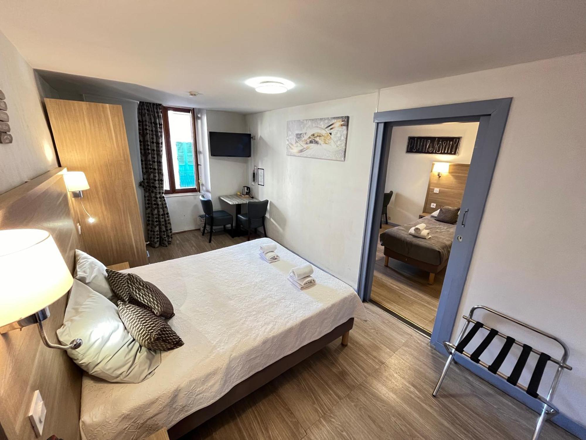 Hotel Du Cheval Blanc Barcelonnette Eksteriør billede