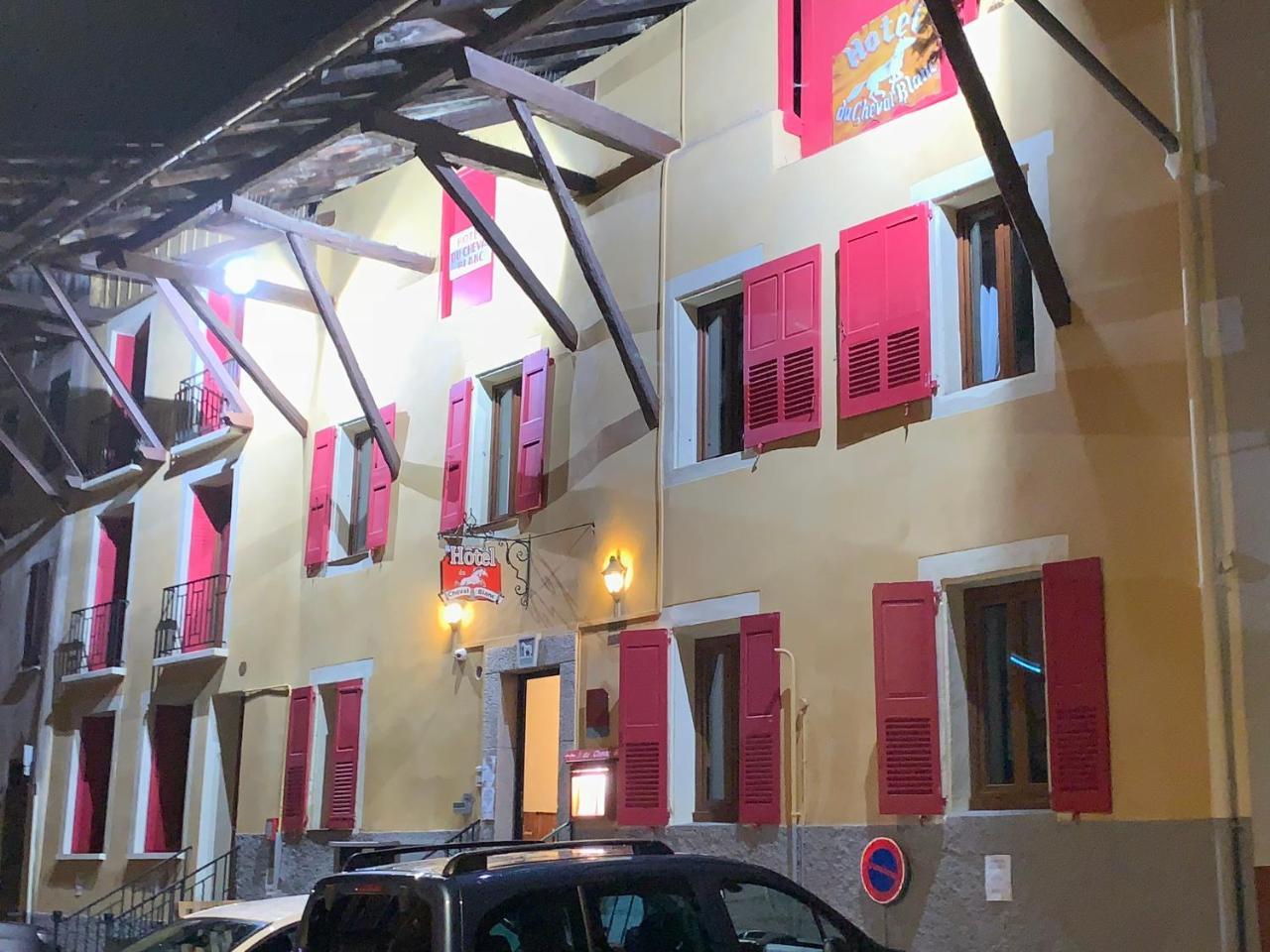 Hotel Du Cheval Blanc Barcelonnette Eksteriør billede