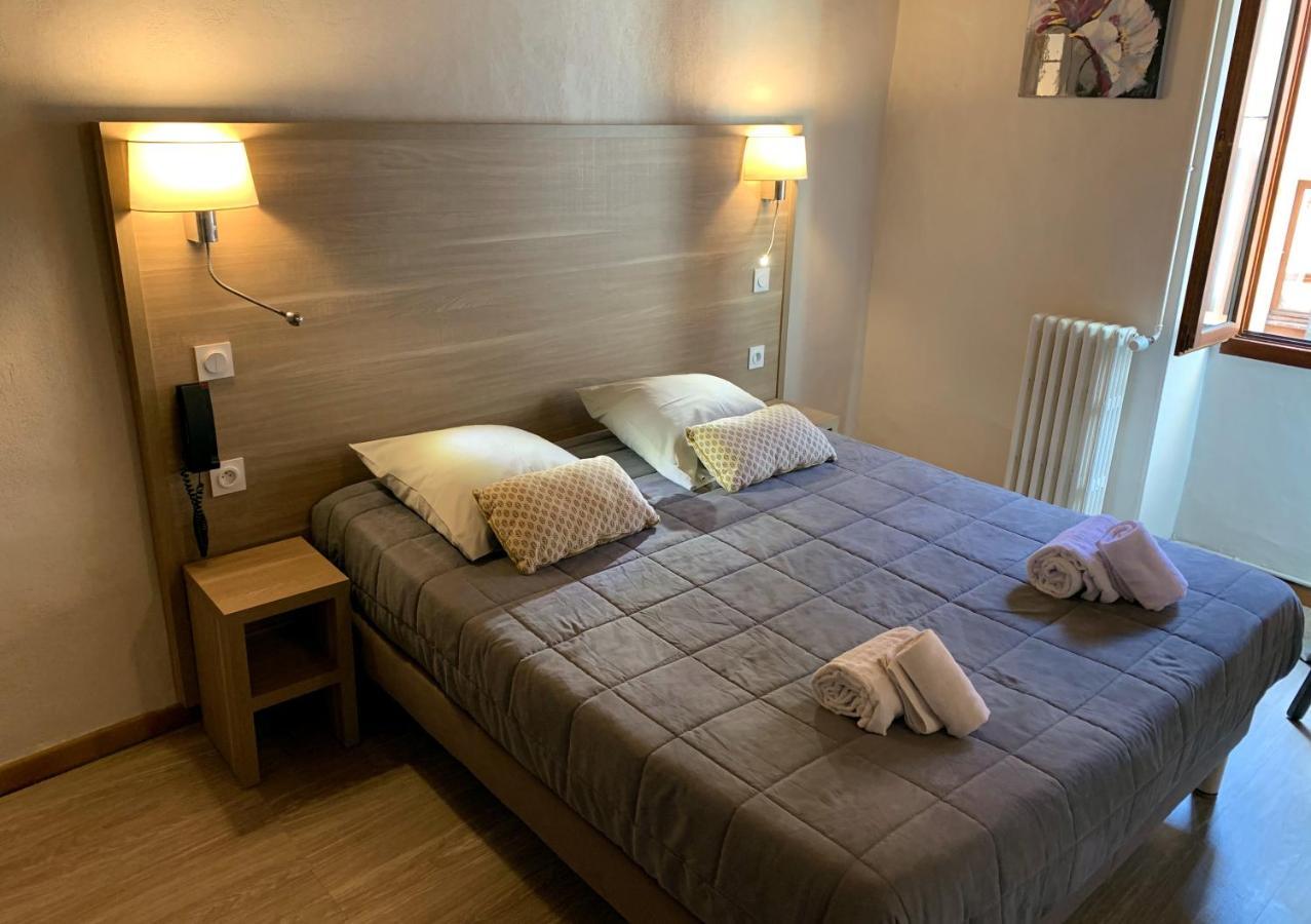 Hotel Du Cheval Blanc Barcelonnette Eksteriør billede